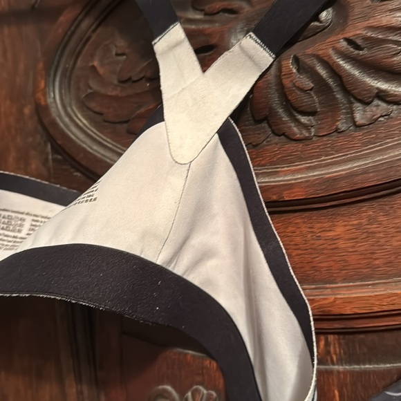 Victoria's Secret Incredible Knockout Ultra Max Butterfly Bra - Picture 10 of 12